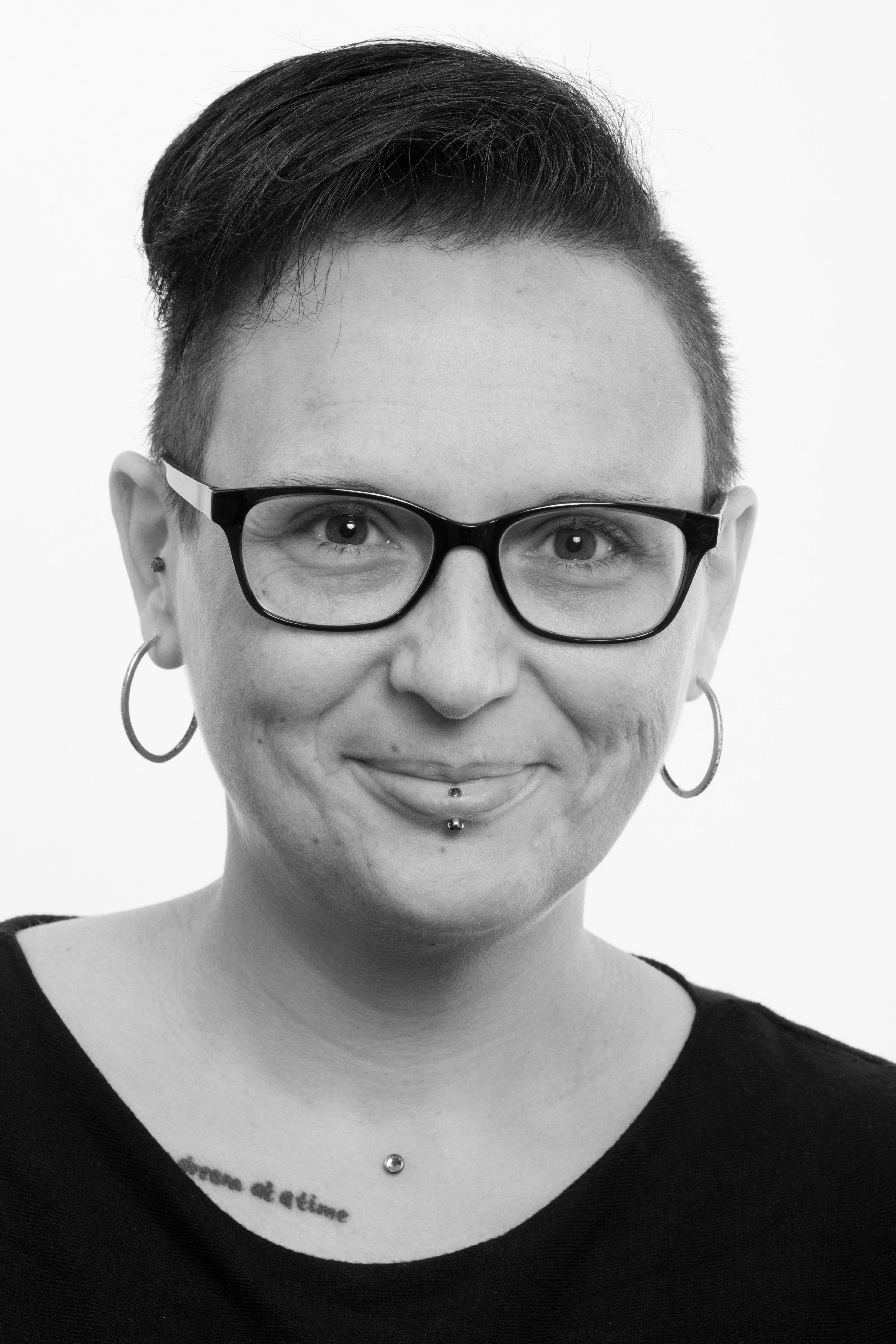 Zoe Rutherford profile pic