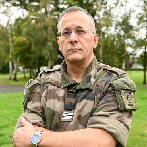 Col Olivier Lion